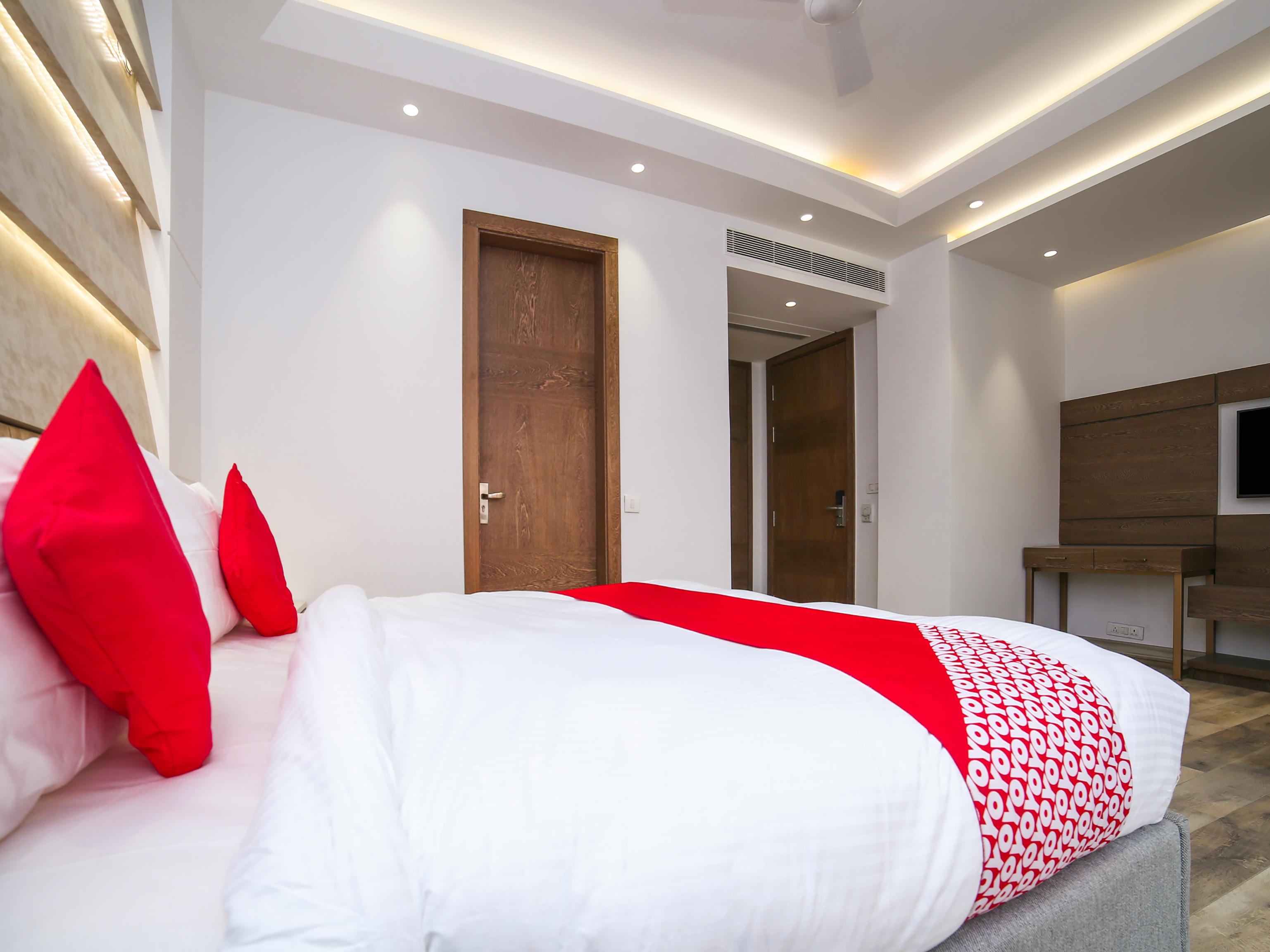 Townhouse Oak Hotel Dev Palace Dillí Exteriér fotografie
